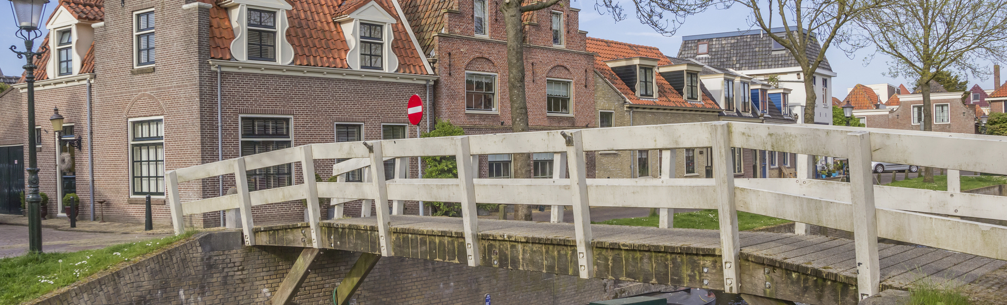 Bruecke ueber dem Kanal von Medemblik, Niederlande