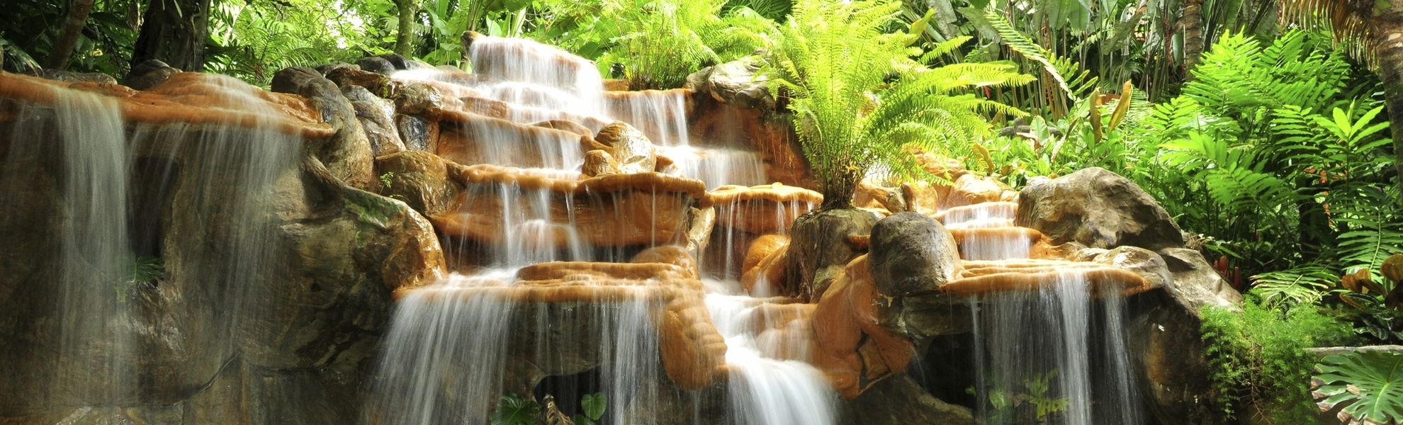 Wasserfall in den Tropen