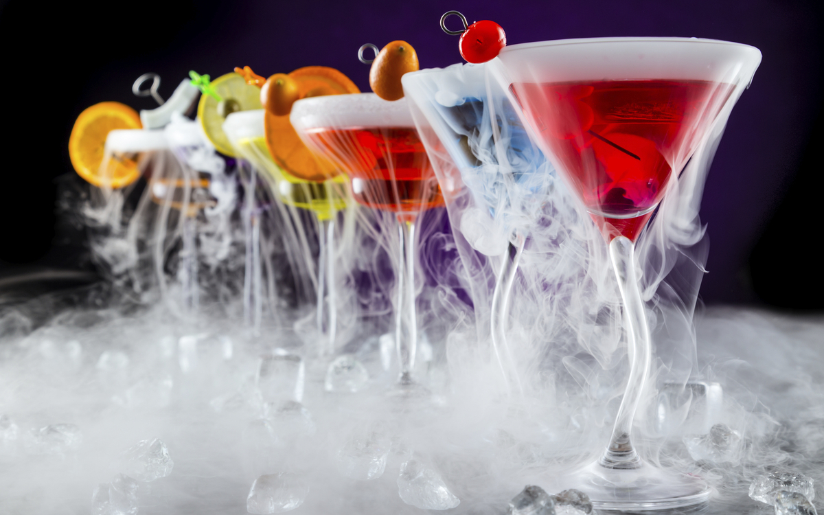 Cocktails in einer Eisbar