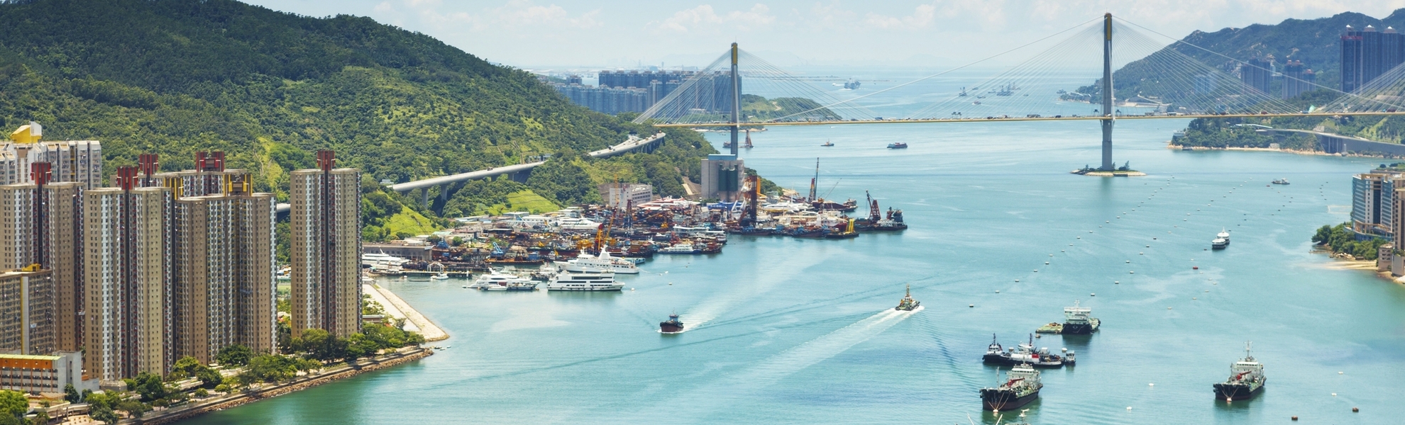Blick auf den Perlfluss und die Bucht von Hongkong, China
