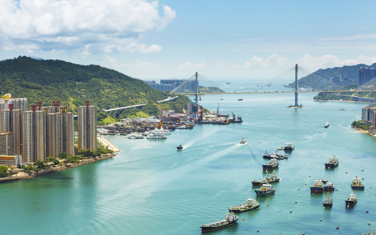 Blick auf den Perlfluss und die Bucht von Hongkong, China