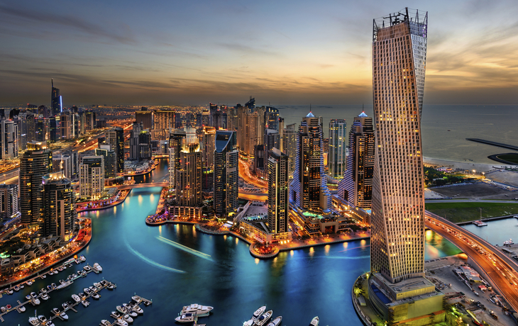 Dubai bei Nacht, Vereinigte Arabische Emirate