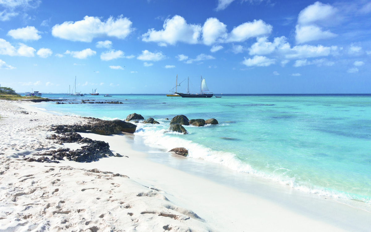 Arashi Strand an der nordwestlichen Spitze von Aruba, Karibik