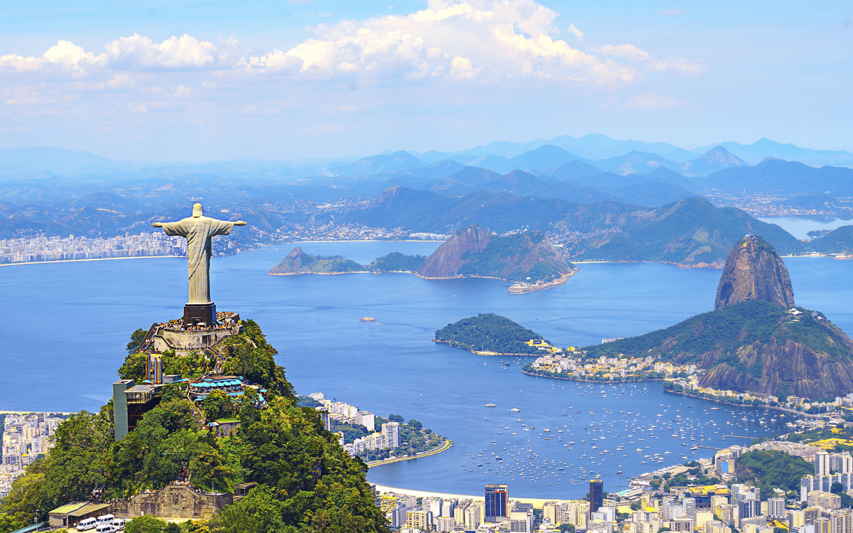 Luftansicht der Christusstatue in Rio de Janeiro, Brasilien