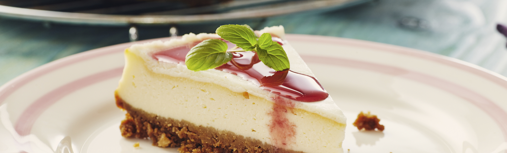 Käsekuchen mit Soße