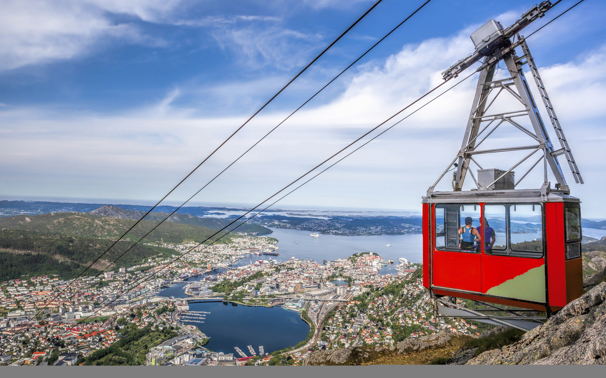 Seilbahn auf den Berg Ulriken, Bergen, Norwegen