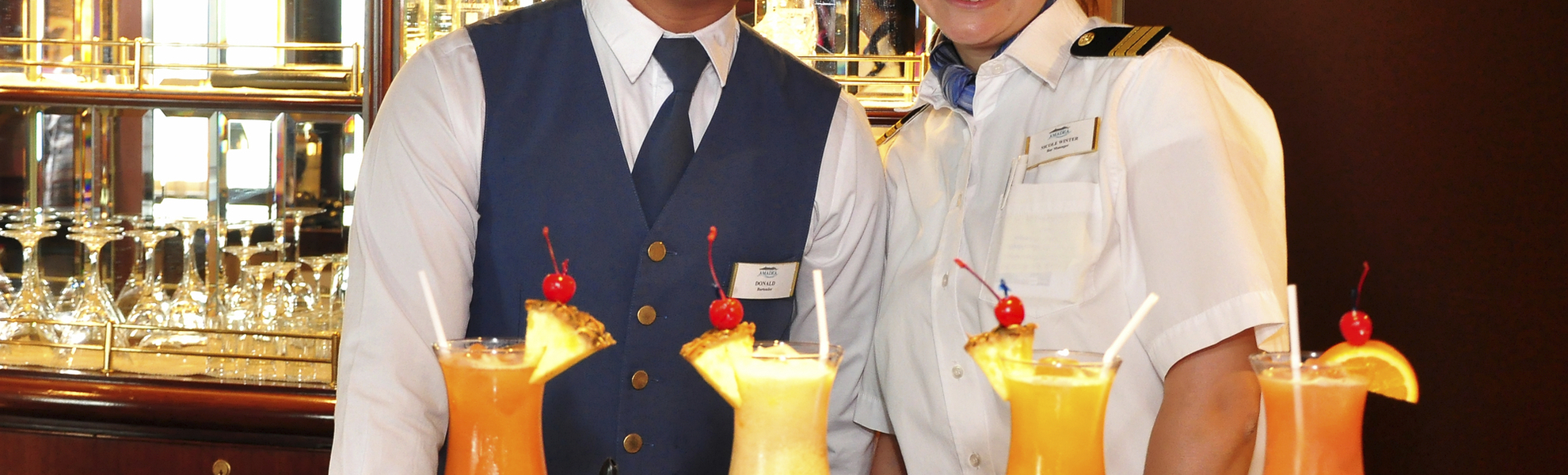 Cocktails an der Bar von MS Amadea