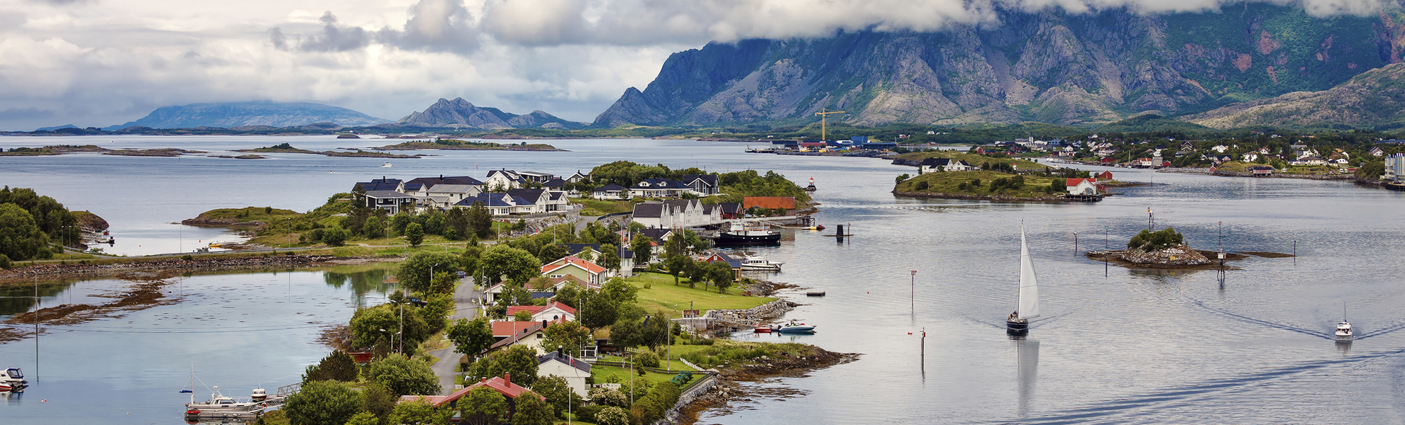 Blick auf die Stadt Bronnoysund, Norwegen