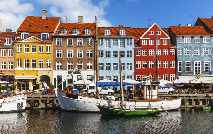 Bunte Häuser am Hafen Nyhavn in Kopenhagen, Dänemark