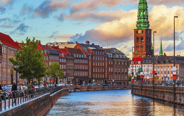 Sonnenuntergang am Kanal von Kopenhagen, Daenemark