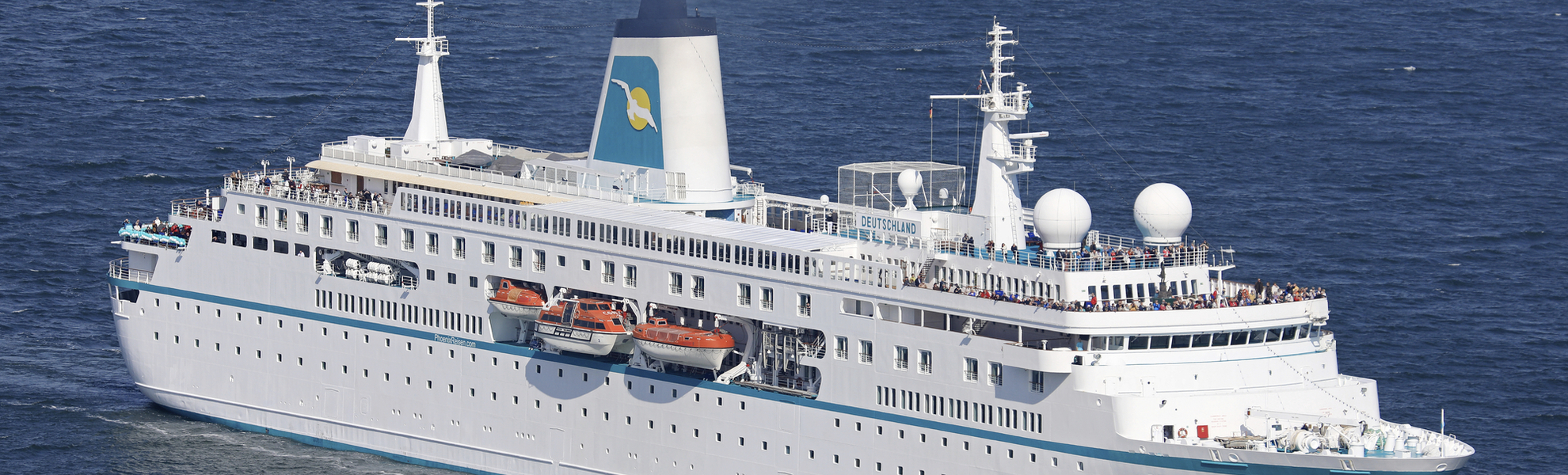 MS Deutschland auf hoher See