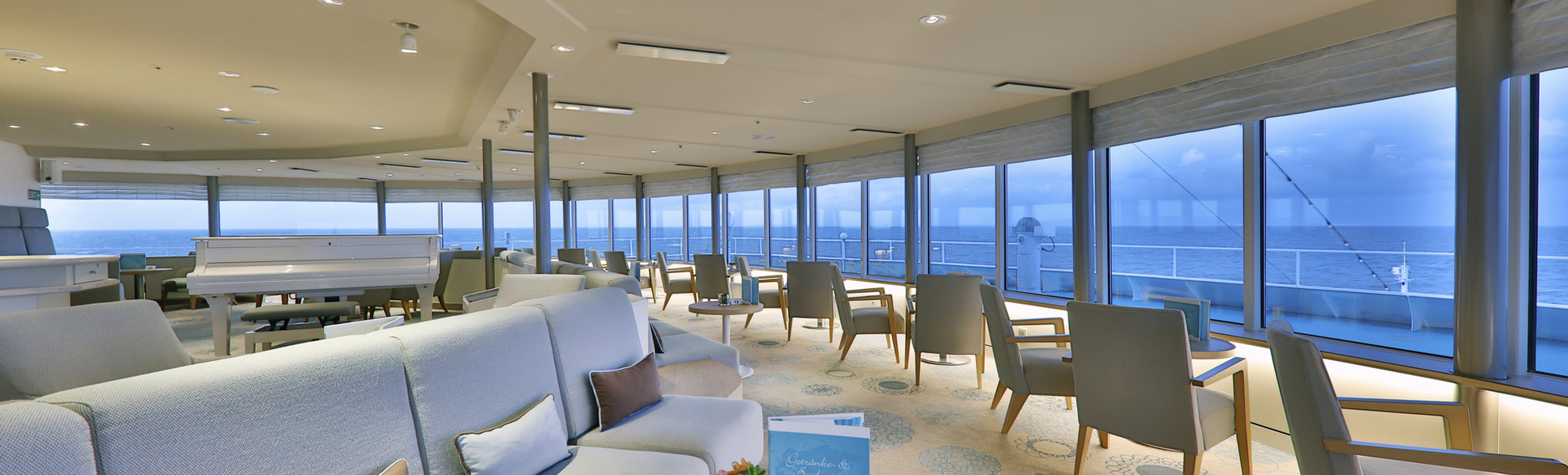 MS Amadea, Vista Lounge