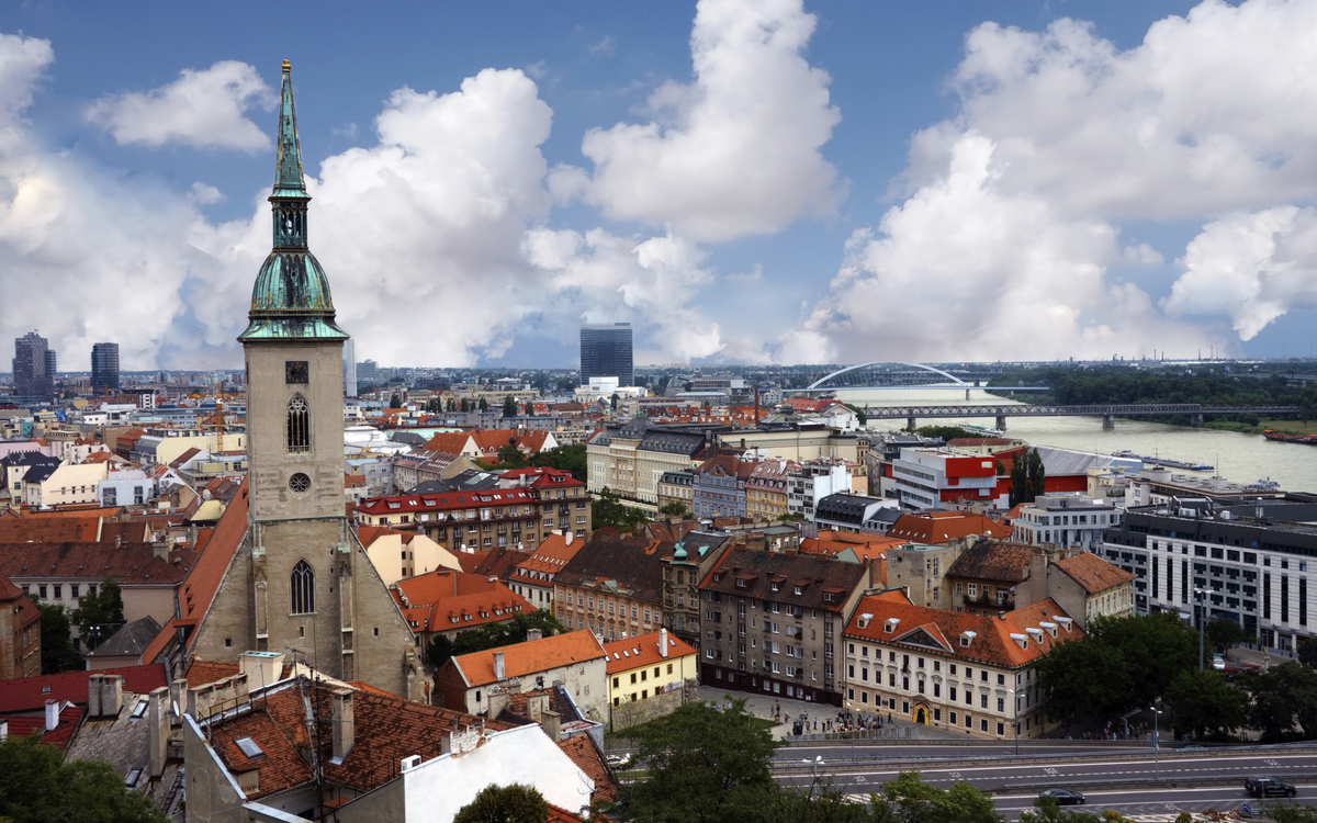 Blick auf den Martinsdom in Bratislava, Slowakei