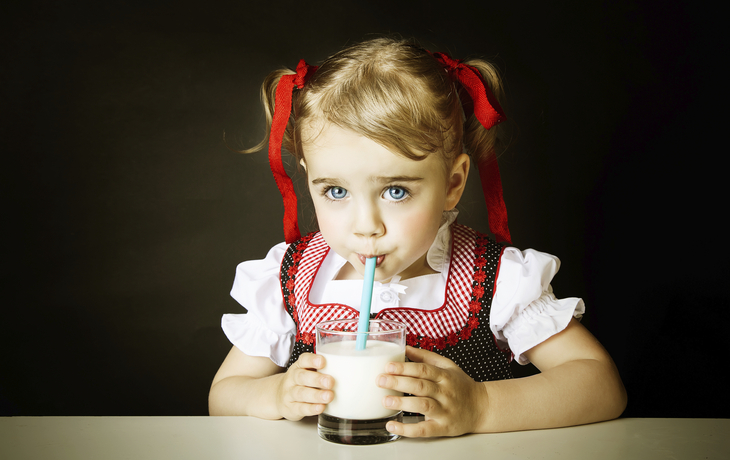 Mädchen in Tracht, Österreich