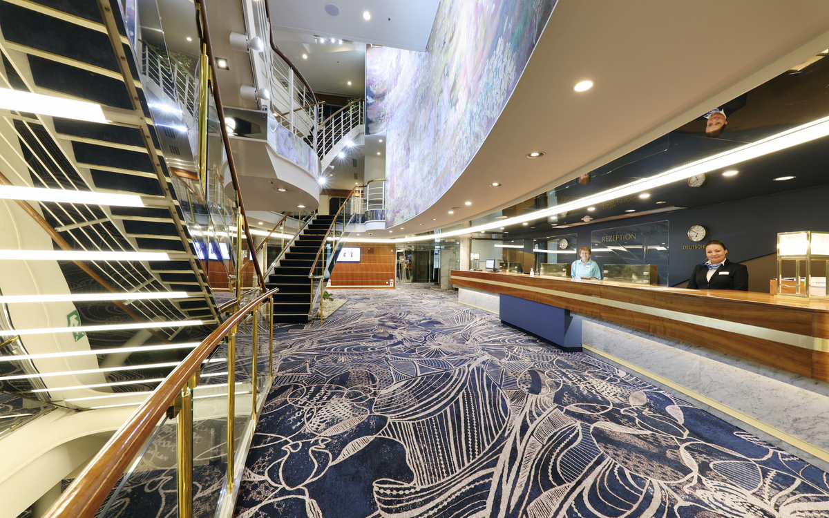 MS Amadea, Rezeption/Foyer