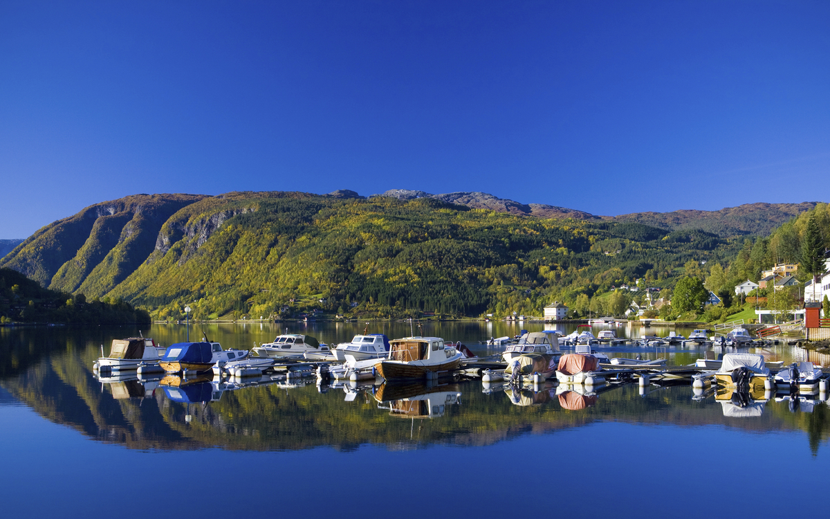 Hafen von Ulvik, Norwegen