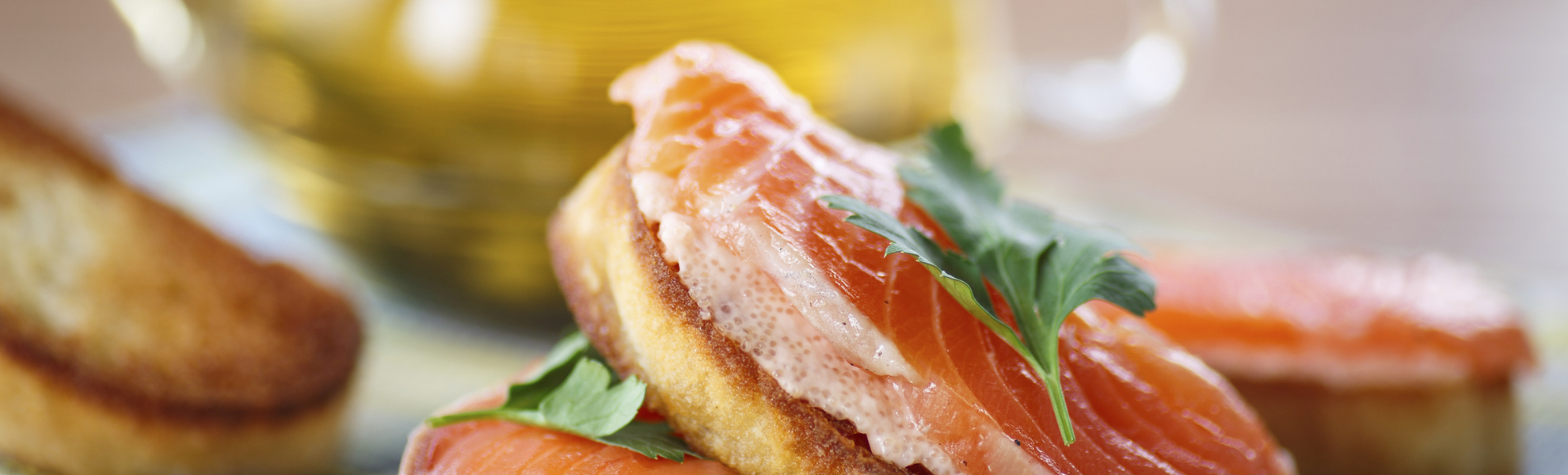 Essen mit Brot und Lachs, Norwegen