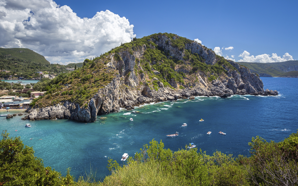 Bucht von Paleokastritsa auf Korfu, Griechenland