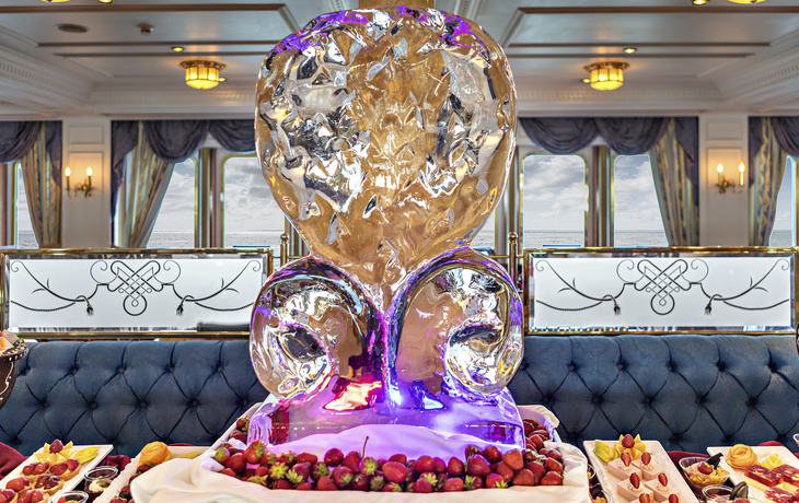 'Alles Erdbeere' Buffet, MS Deutschland