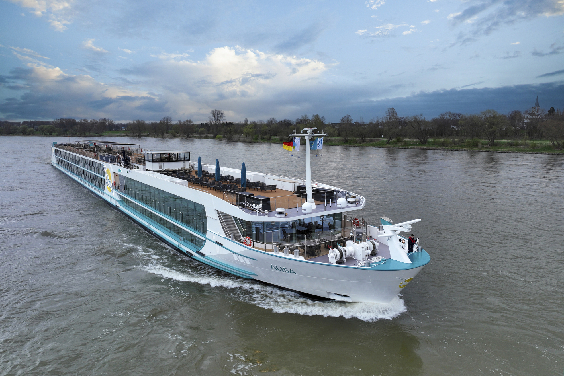 MS Alisa auf dem Rhein in Bonn