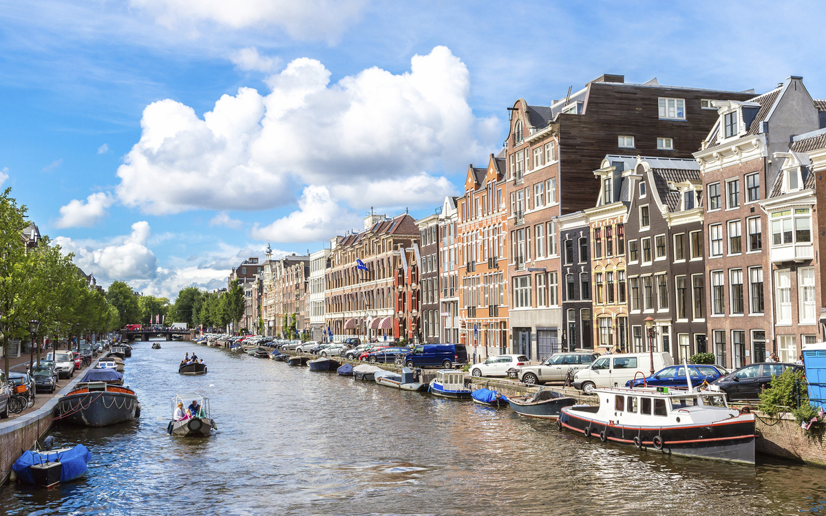 Gracht in Amsterdam, Niederlande