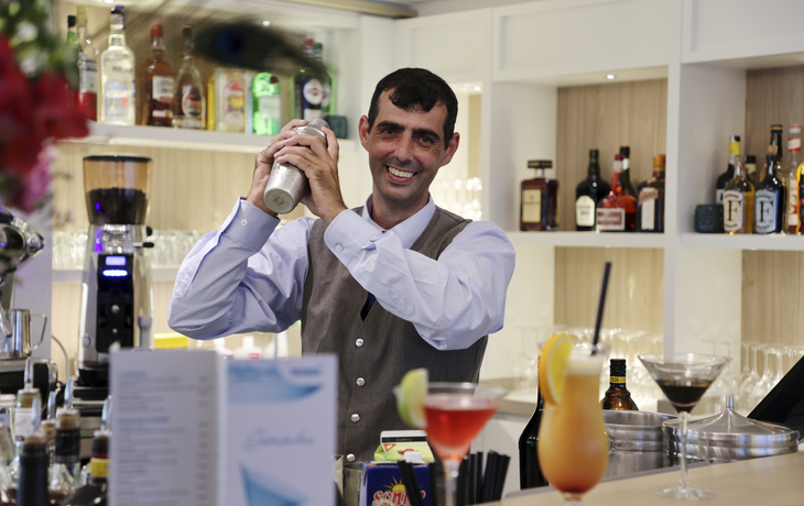Barkeeper auf der MS Antonia