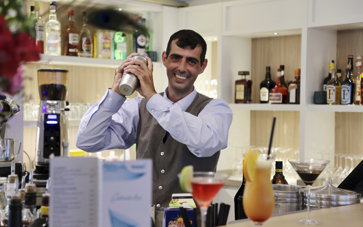Barkeeper auf der MS Antonia