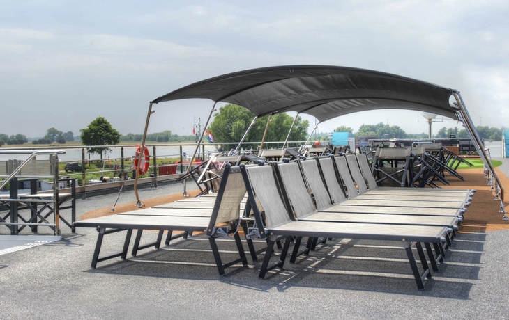 Sonnendeck der MS Anesha