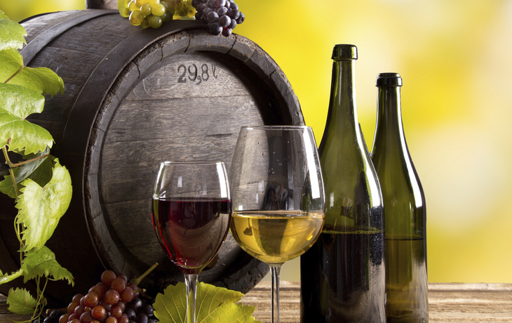 Wein und Weinfass