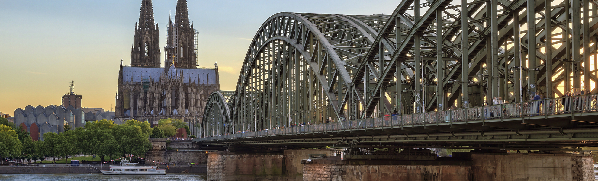 Hohenzollernbruecke in Koeln, Deutschland