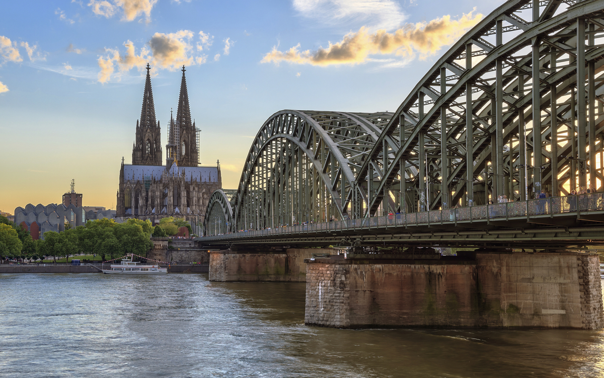Hohenzollernbruecke in Koeln, Deutschland