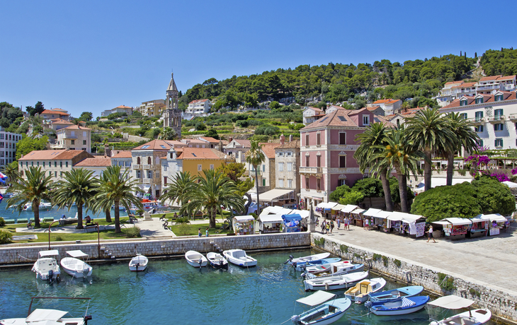 Hafen der Insel Hvar, Kroatien