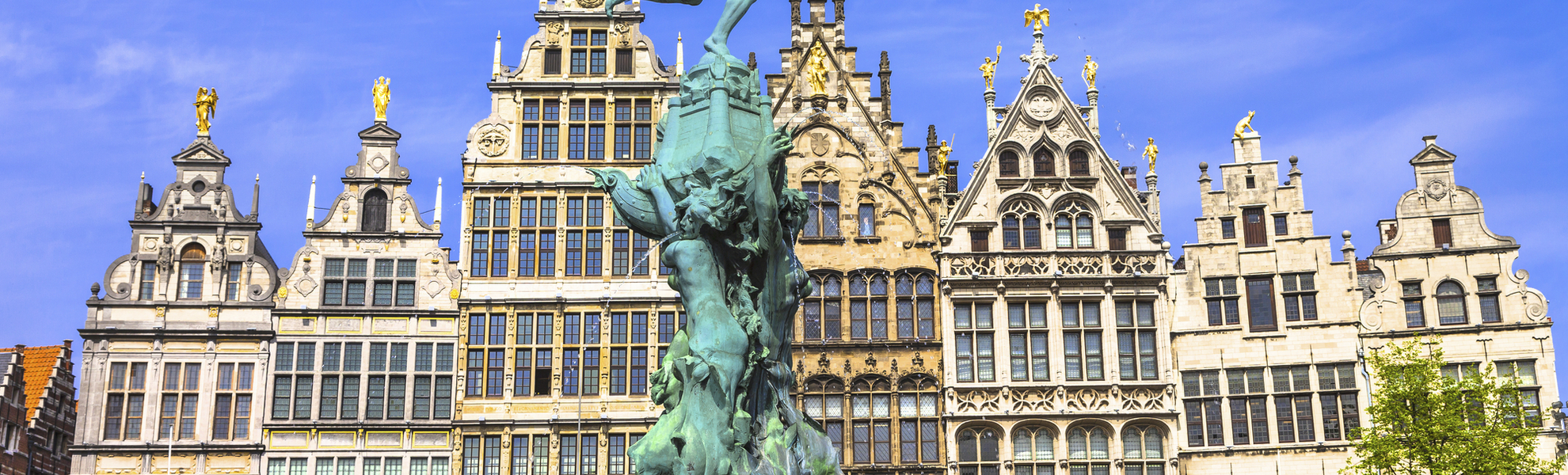Statue auf dem Marktplatz Antwerpens, Belgien