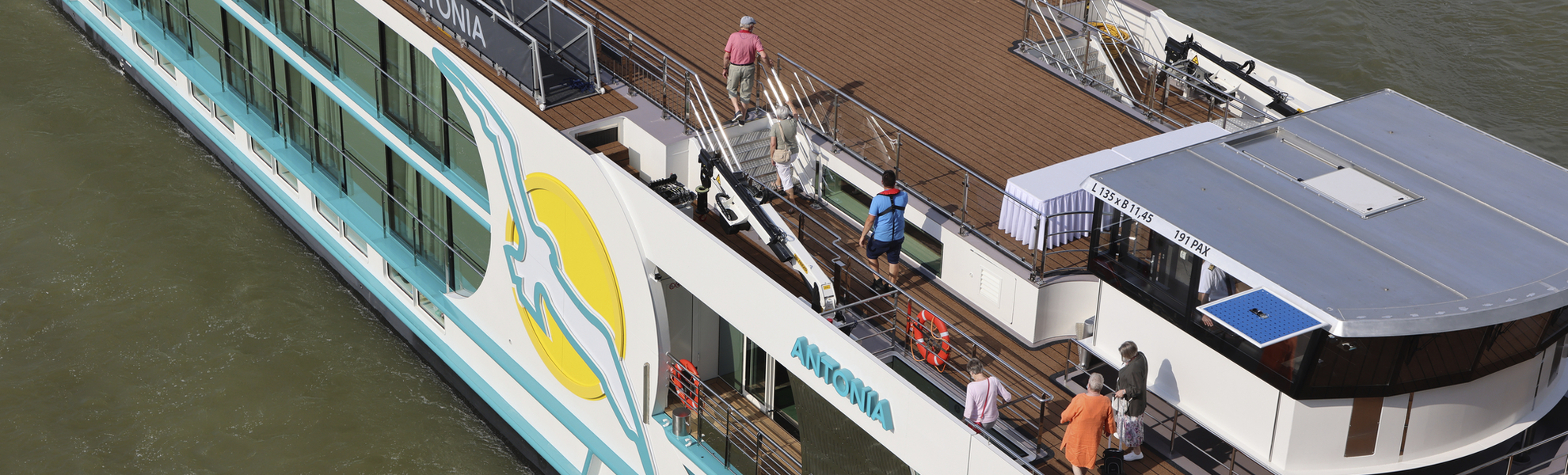 MS Antonia auf dem Rhein