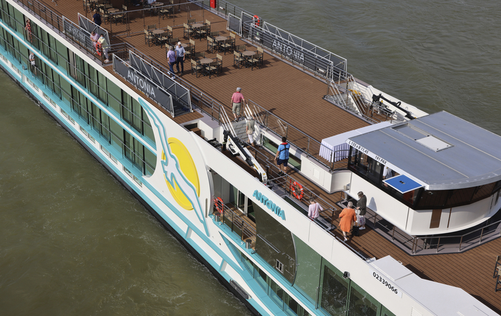 MS Antonia auf dem Rhein