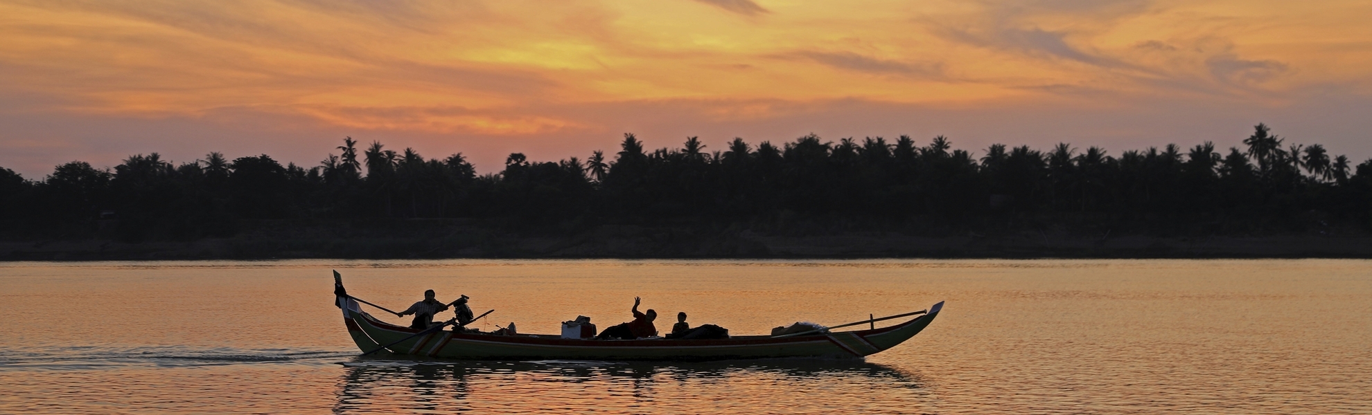 Abendstimmung auf dem Mekong bei Rokkar Kaong, Kambodscha