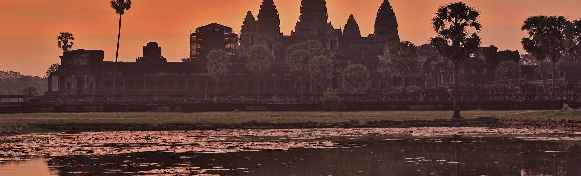 Die Tempelanlage Angkor Wat in Siem Reap bei Sonnenaufgang, Kambodscha