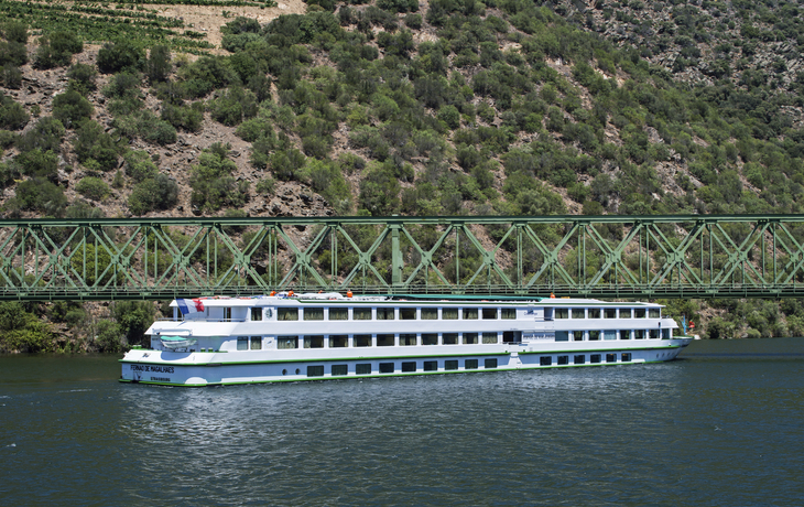 MS Magellan auf dem Douro
