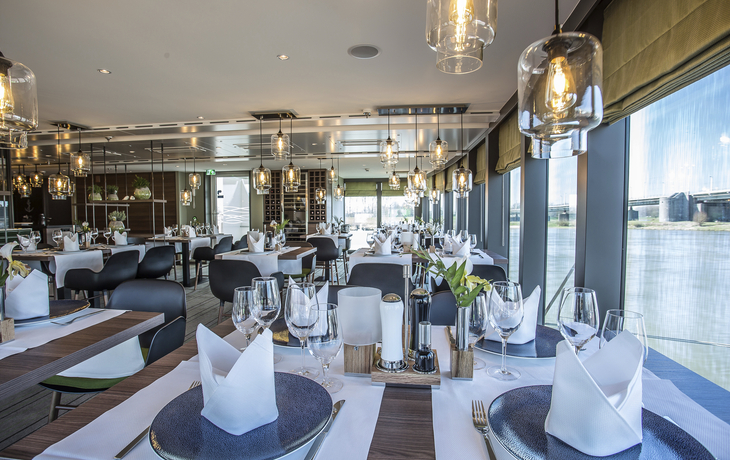 Spezialitätenrestaurant, MS Asara