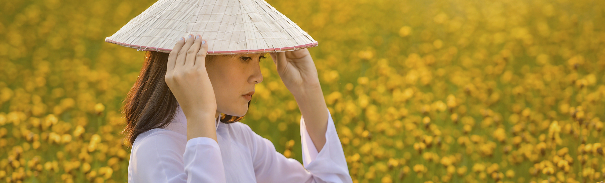 Traditionell gekleidete Frau aus Vietnam