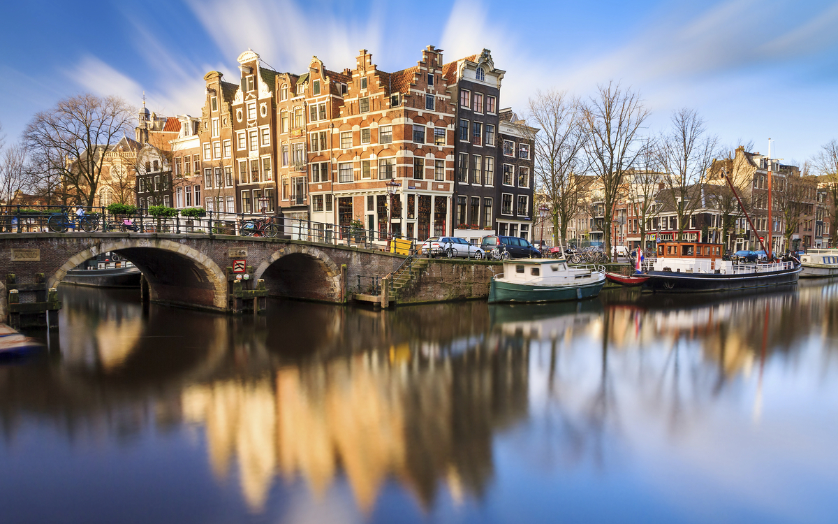 Gracht in Amsterdam, Niederlande