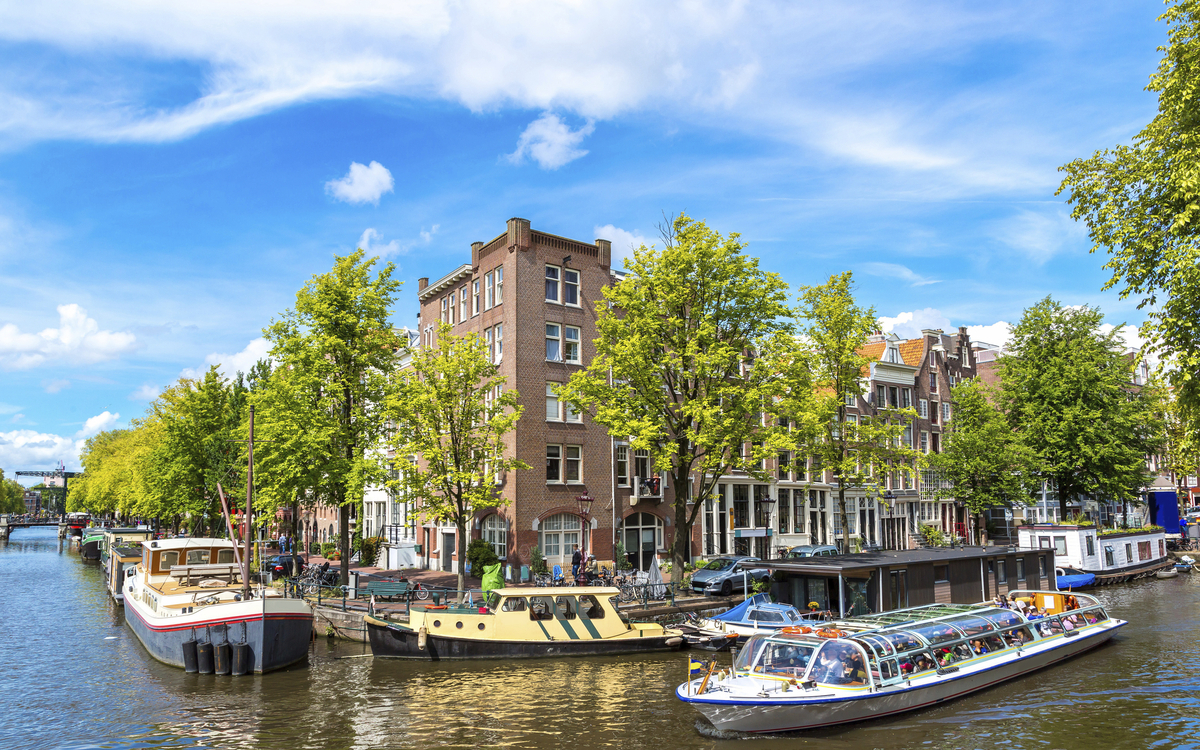 Gracht in Amsterdam, Niederlande