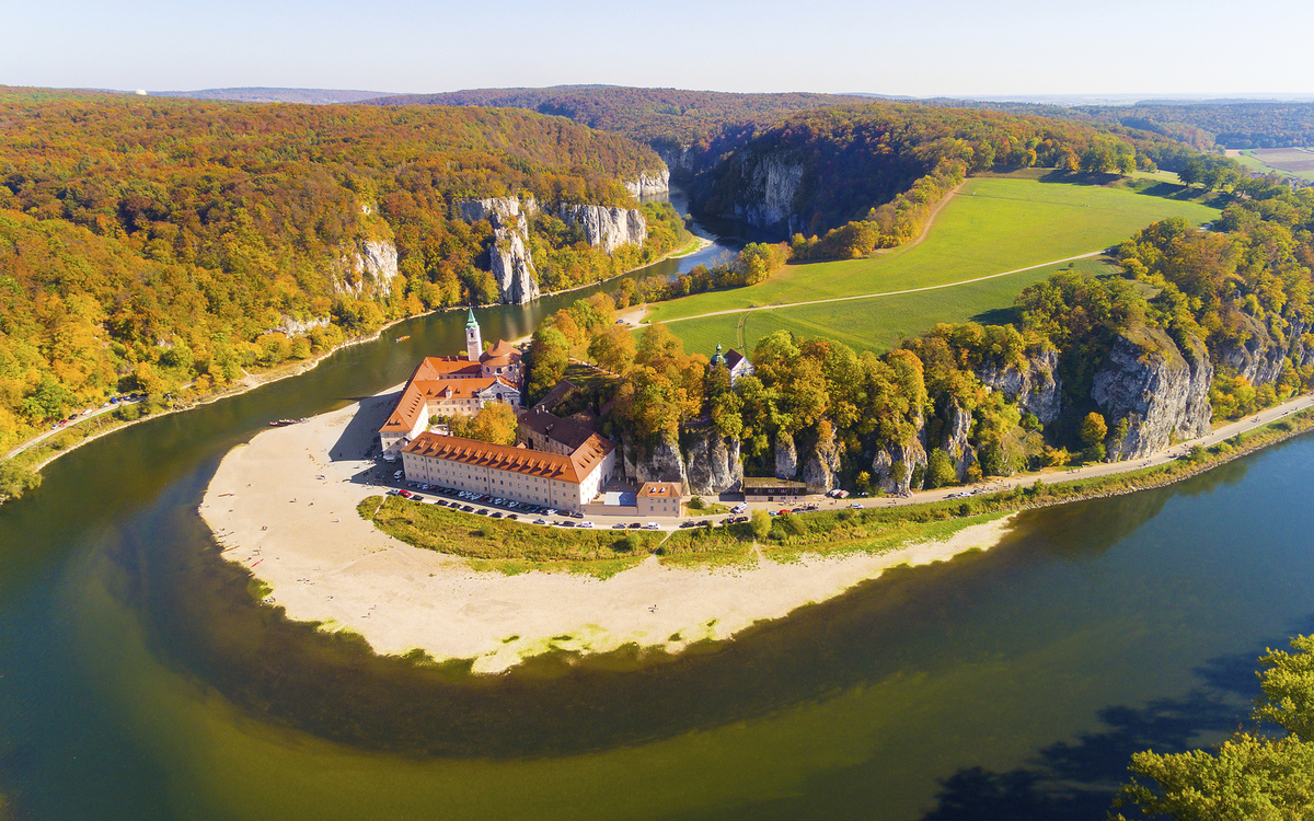 Luftansicht vom Kloster Weltenburg in Kelheim, Deutschland
