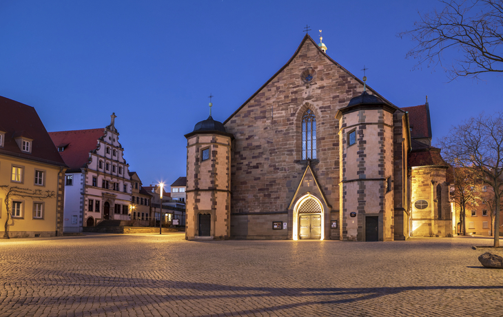 Kirche auf dem Martin Luther Platz, Deutschland
