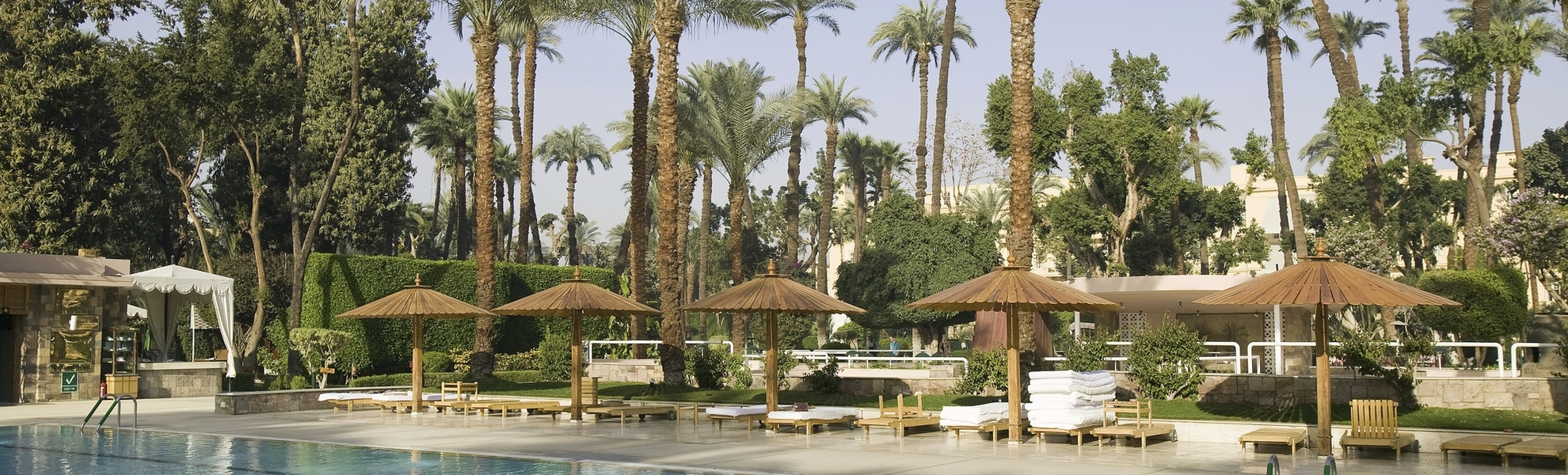 Poolanlage im Hotel Sofitel Winter Palace Luxor, Ägypten