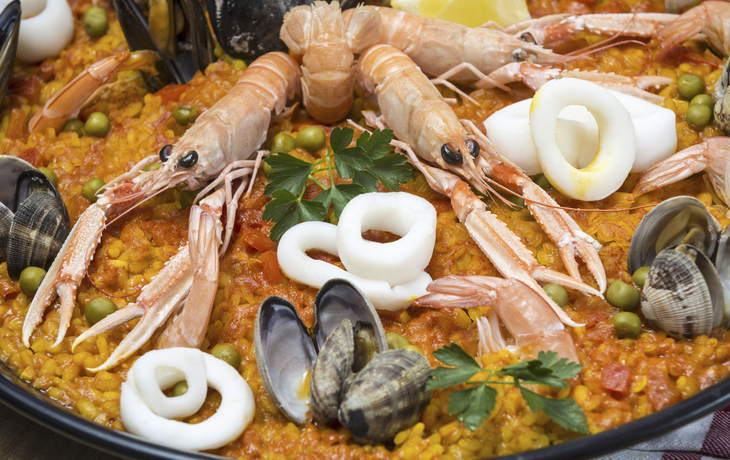 Spanisches Reisgericht Paella