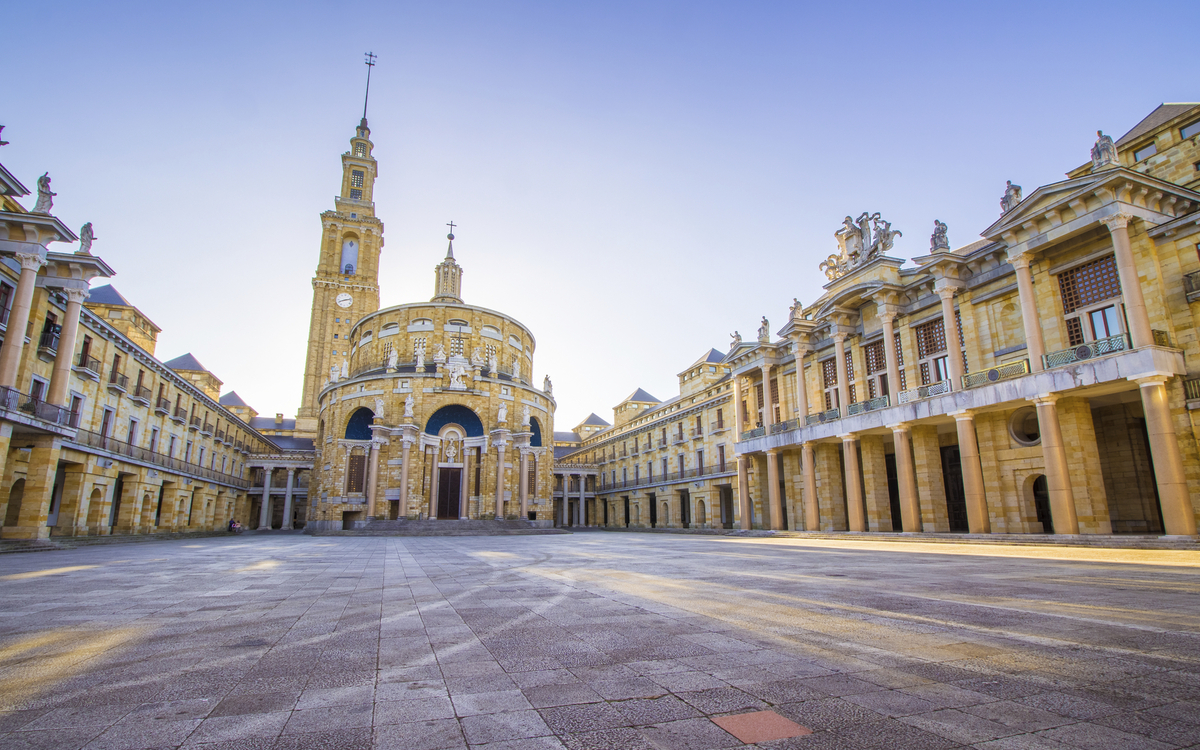 Universidad Laboral in Gijon, Spanien