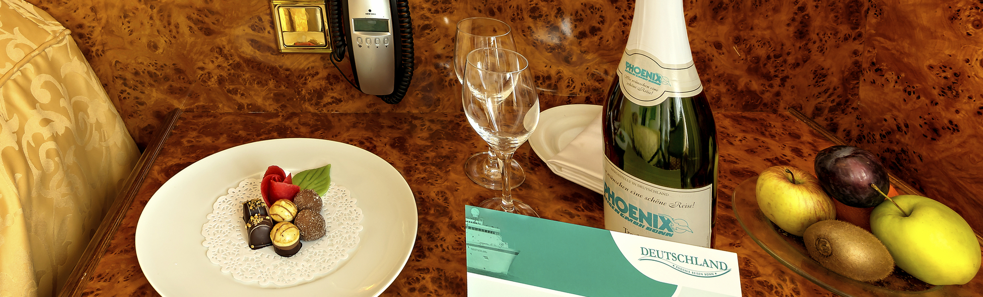 Kabinenpräsent auf MS Deutschland