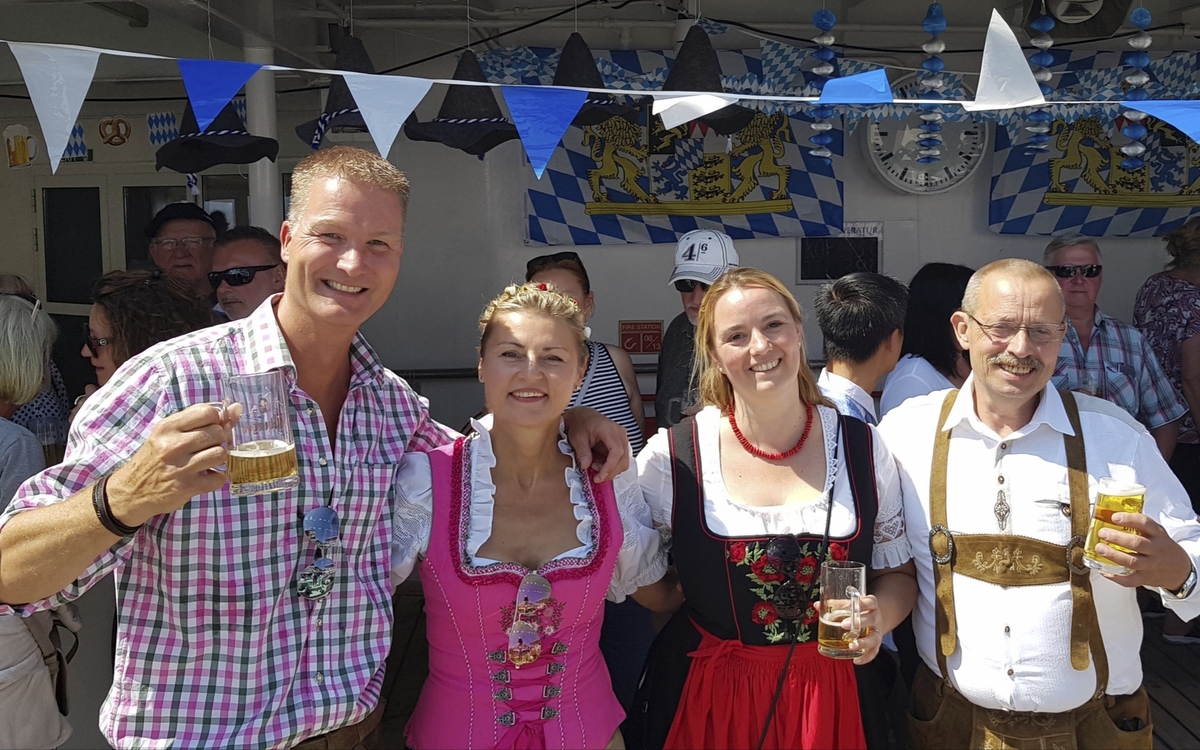 Frühschoppen auf der Artania