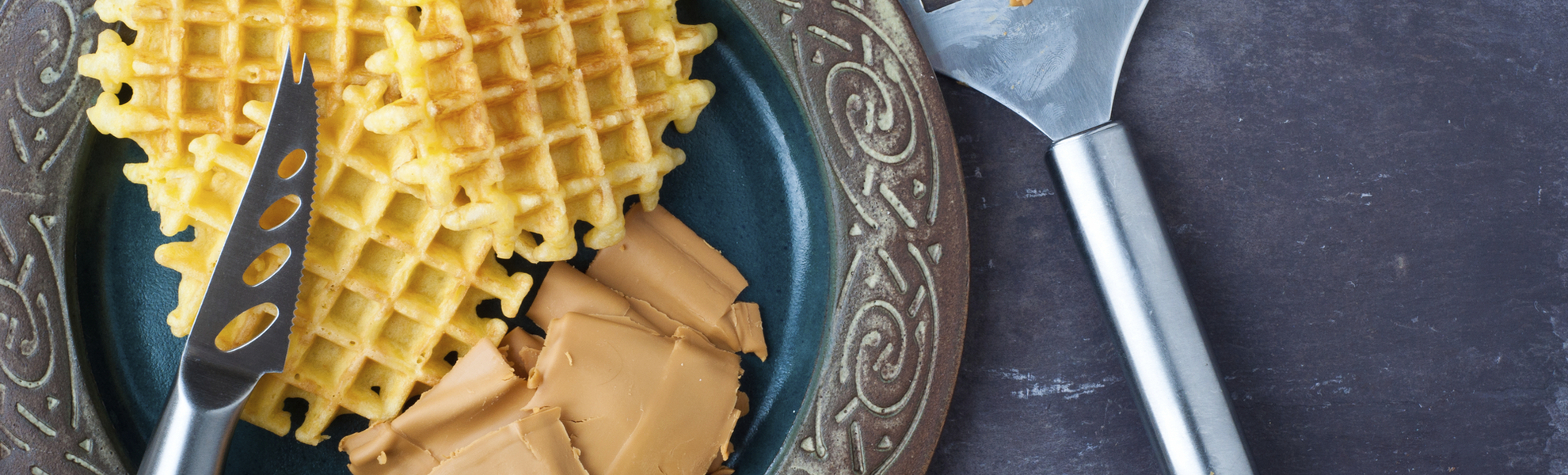 Braunkäse mit Waffeln aus Norwegen
